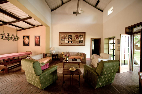 the conforzi lounge
